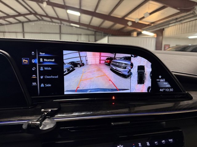 Used 2022 Cadillac Escalade Premium Luxury image 18