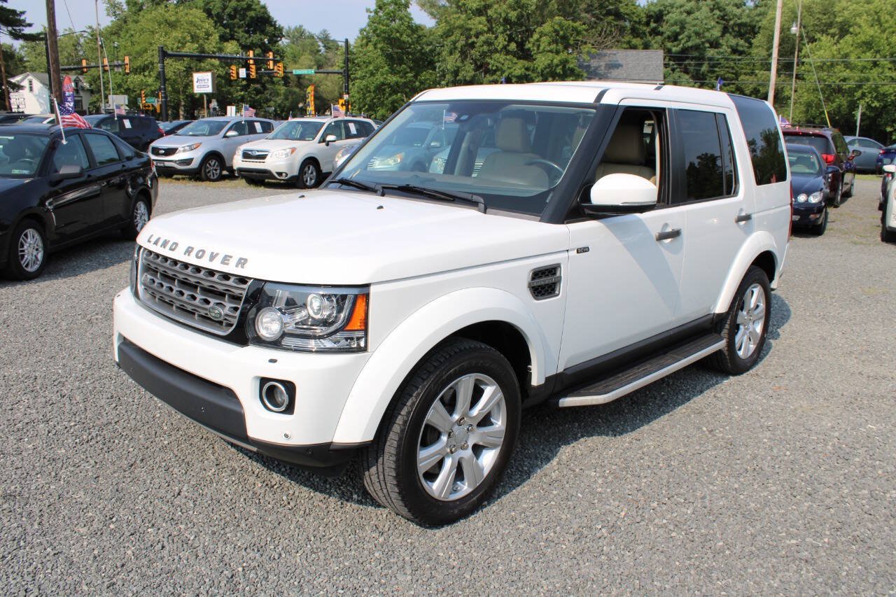Used 2016 Land Rover LR4 HSE Silver Edition AWD/4WD image 2