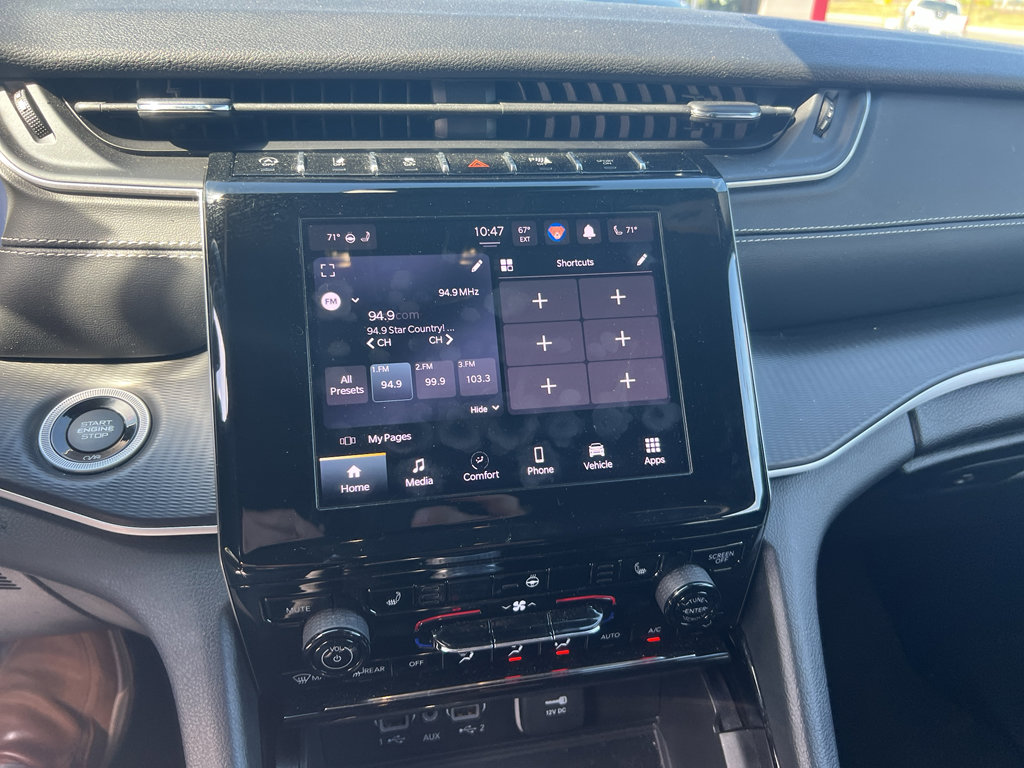 Used 2023 Jeep Grand Cherokee L Laredo image 10