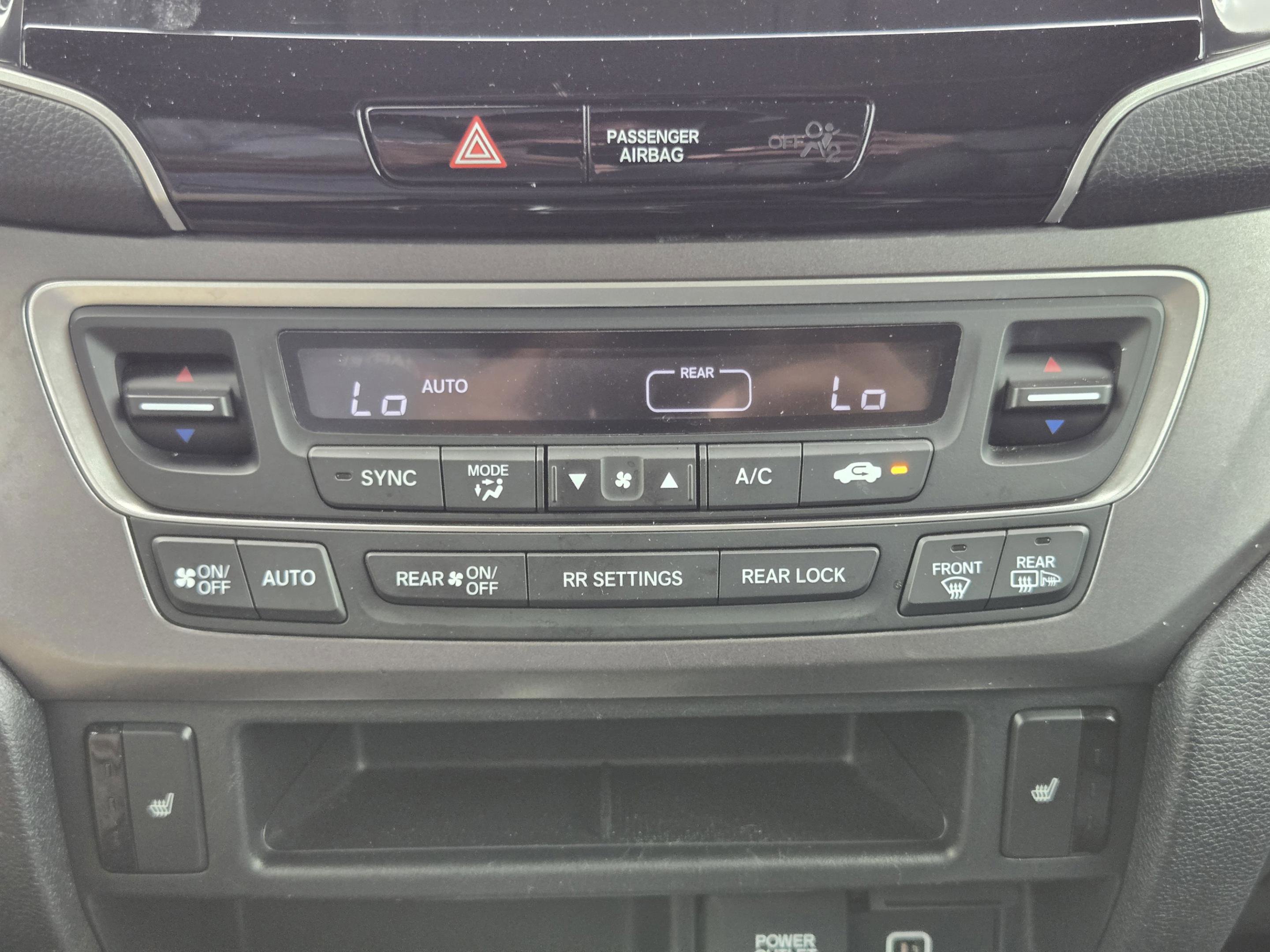 Certified 2021 Honda Pilot Special Edition image 15