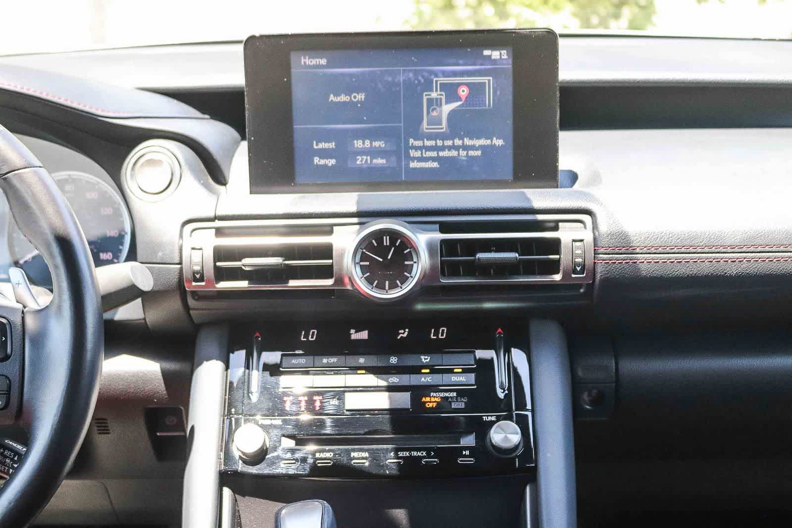 Used 2022 Lexus IS 300 RWD image 12