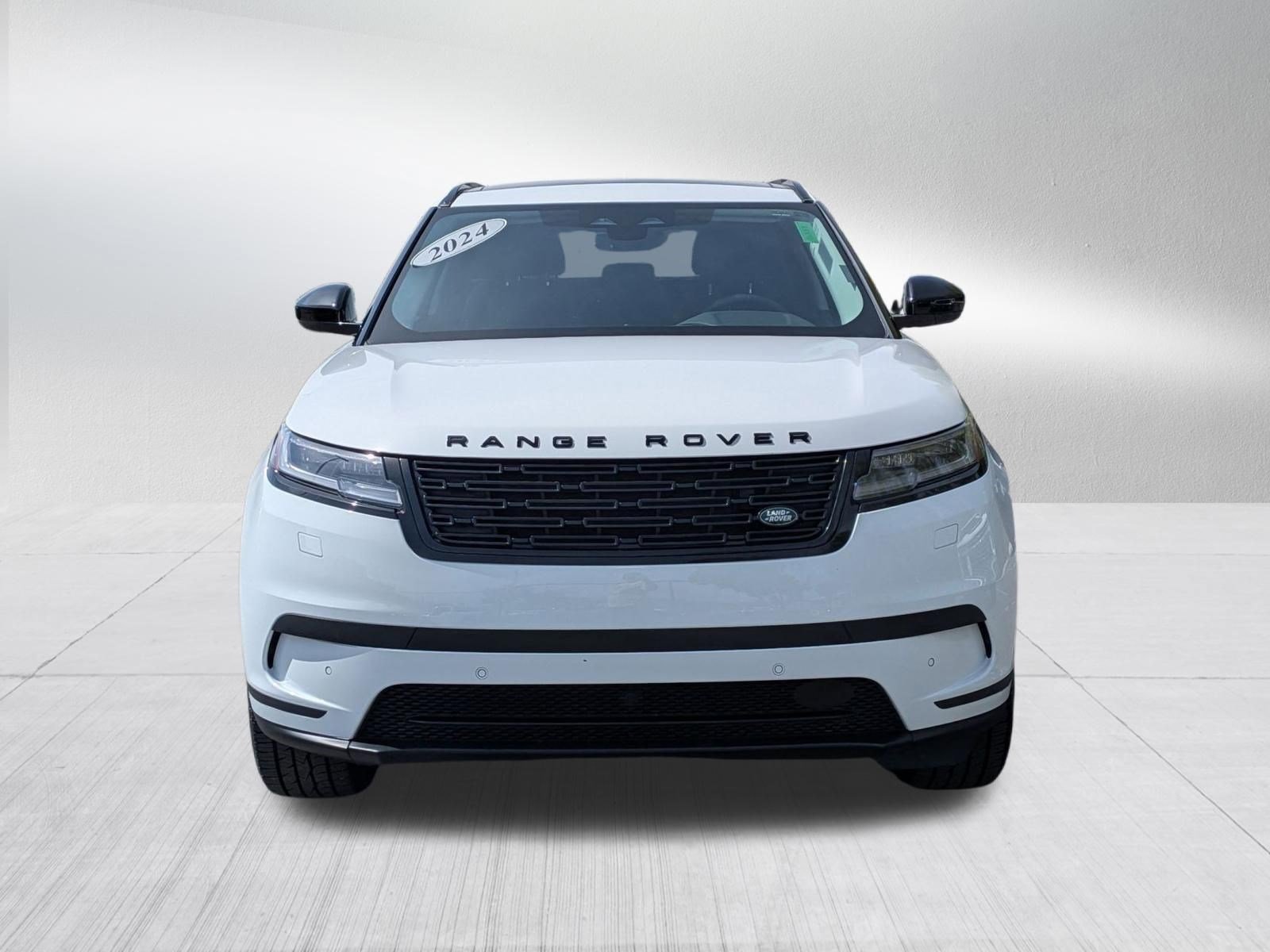 Used 2024 Land Rover Range Rover Velar S image 8