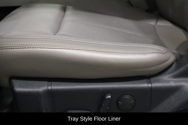 Used 2020 Ford F150 Lariat w/ Equipment Group 501A Mid image 18