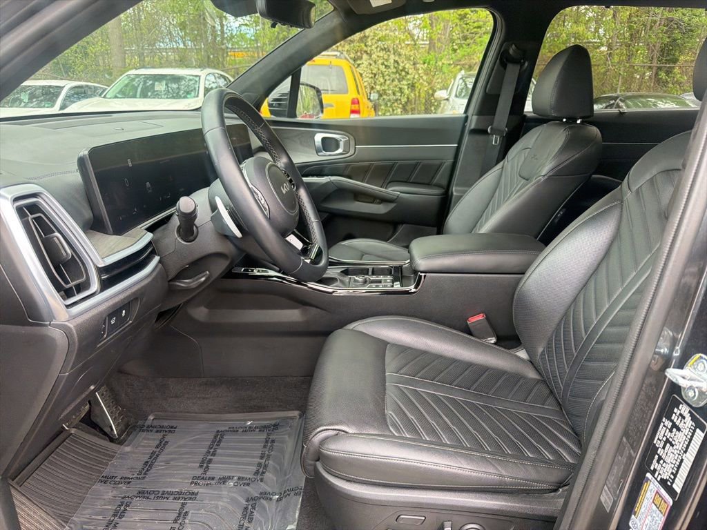 Used 2024 Kia Sorento SX Prestige image 16