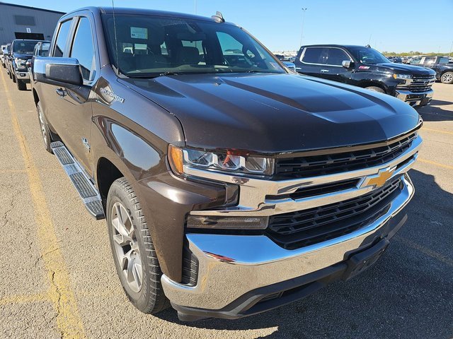 Used 2019 Chevrolet Silverado 1500 LT w/ Texas Edition image 3