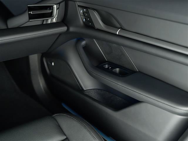 New 2026 Porsche Taycan AWD/4WD image 28