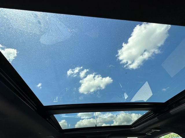 Used 2022 Lincoln Navigator Reserve w/ Equipment Group 201A image 21