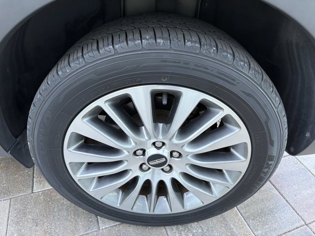 Used 2017 Lincoln MKC Reserve image 31