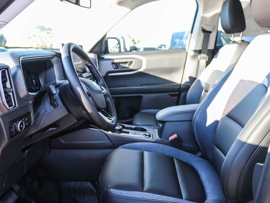 New 2025 Ford Bronco Sport Outer Banks w/ Sasquatch Outer Banks Package image 18