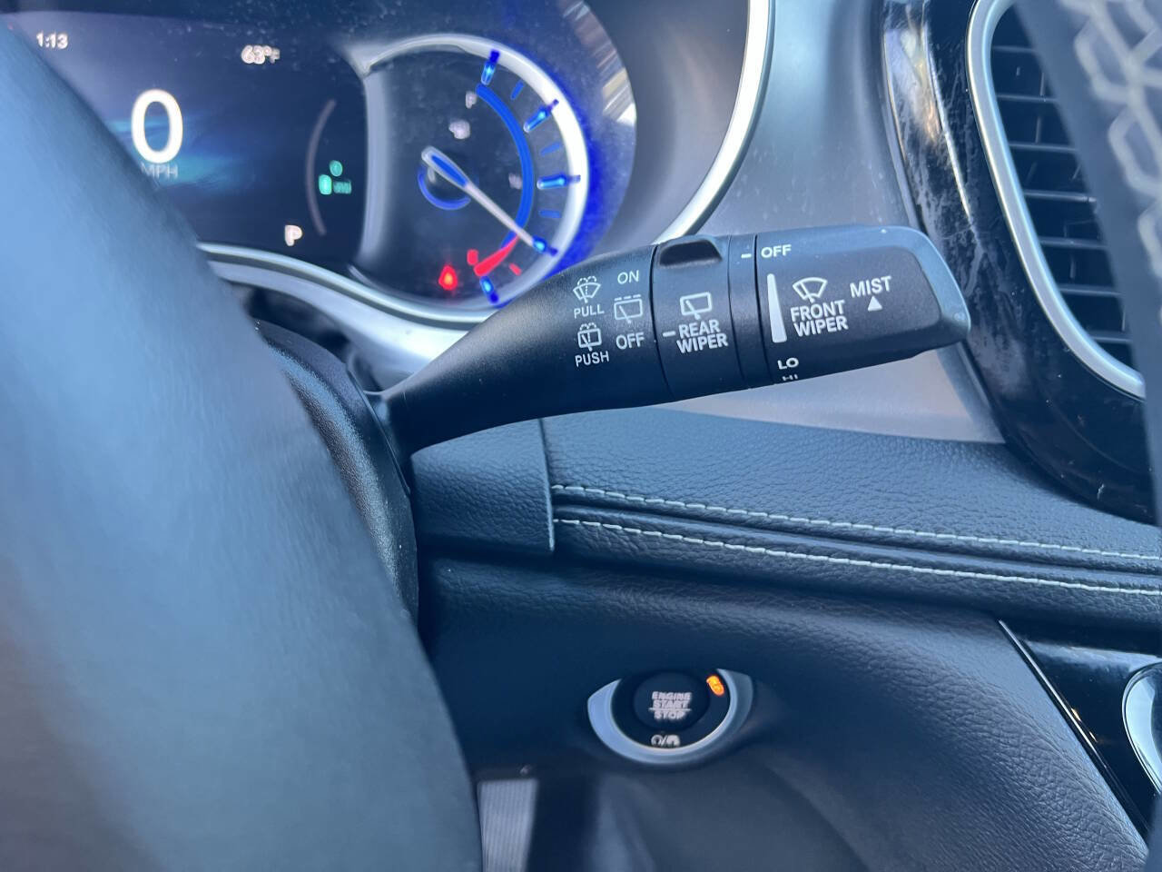 Used 2023 Chrysler Pacifica Touring-L w/ S Appearance Package image 25