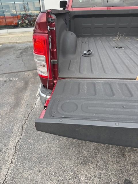 Used 2024 RAM 2500 Tradesman w/ Chrome Appearance Group image 31