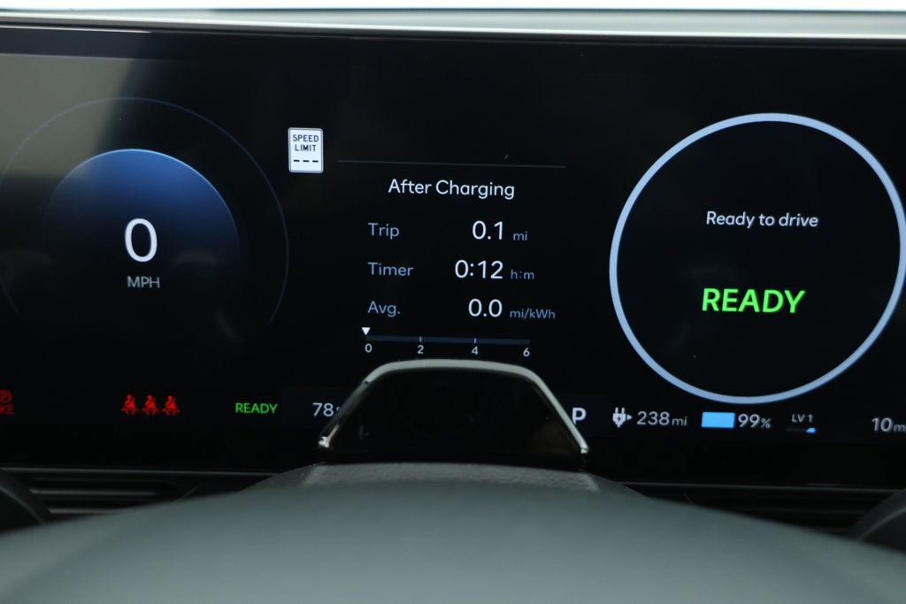 Used 2025 Hyundai Ioniq 5 SE image 11