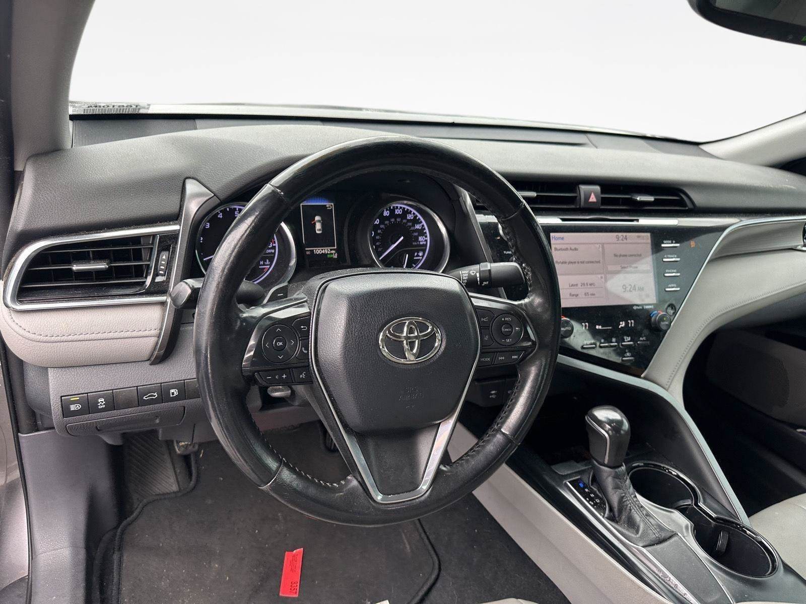 Used 2018 Toyota Camry SE w/ Audio Package FWD image 10