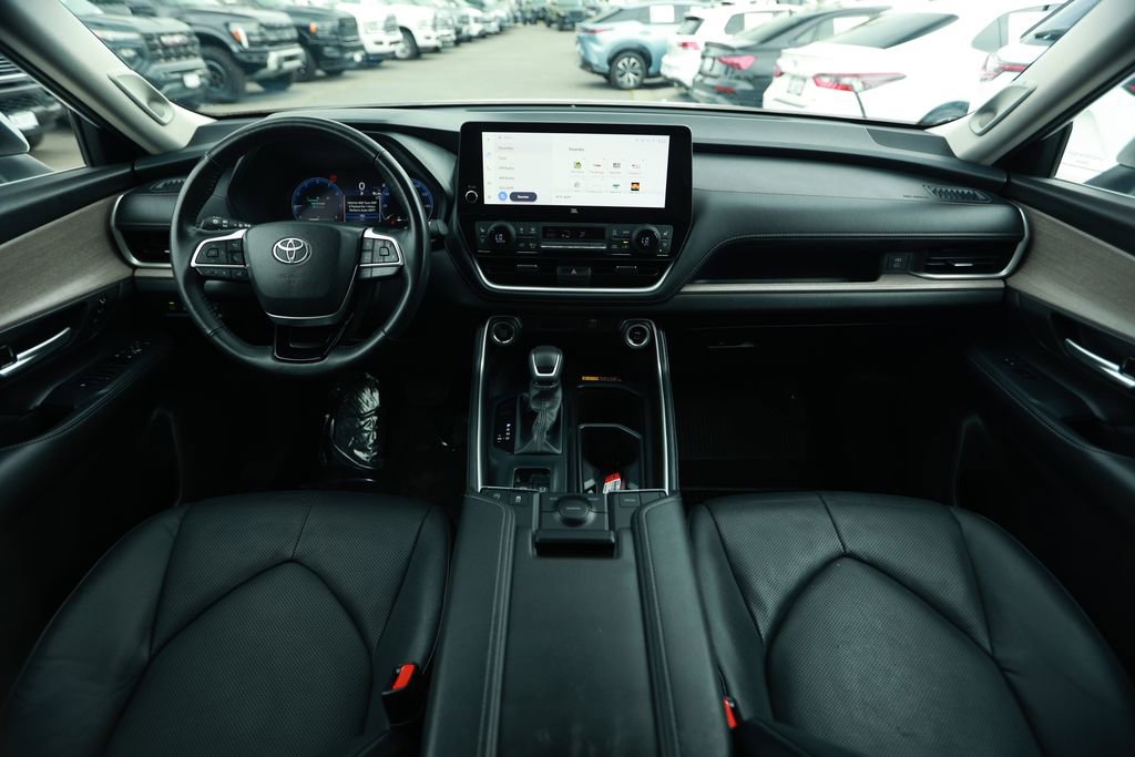 Used 2024 Toyota Grand Highlander FWD image 24