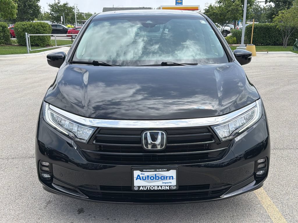 Used 2023 Honda Odyssey Elite image 2