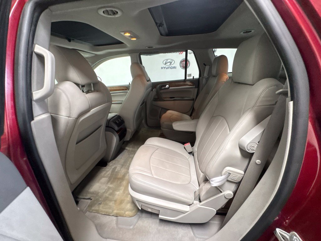 Used 2011 Buick Enclave CXL w/ Trailering Provision Package FWD image 33