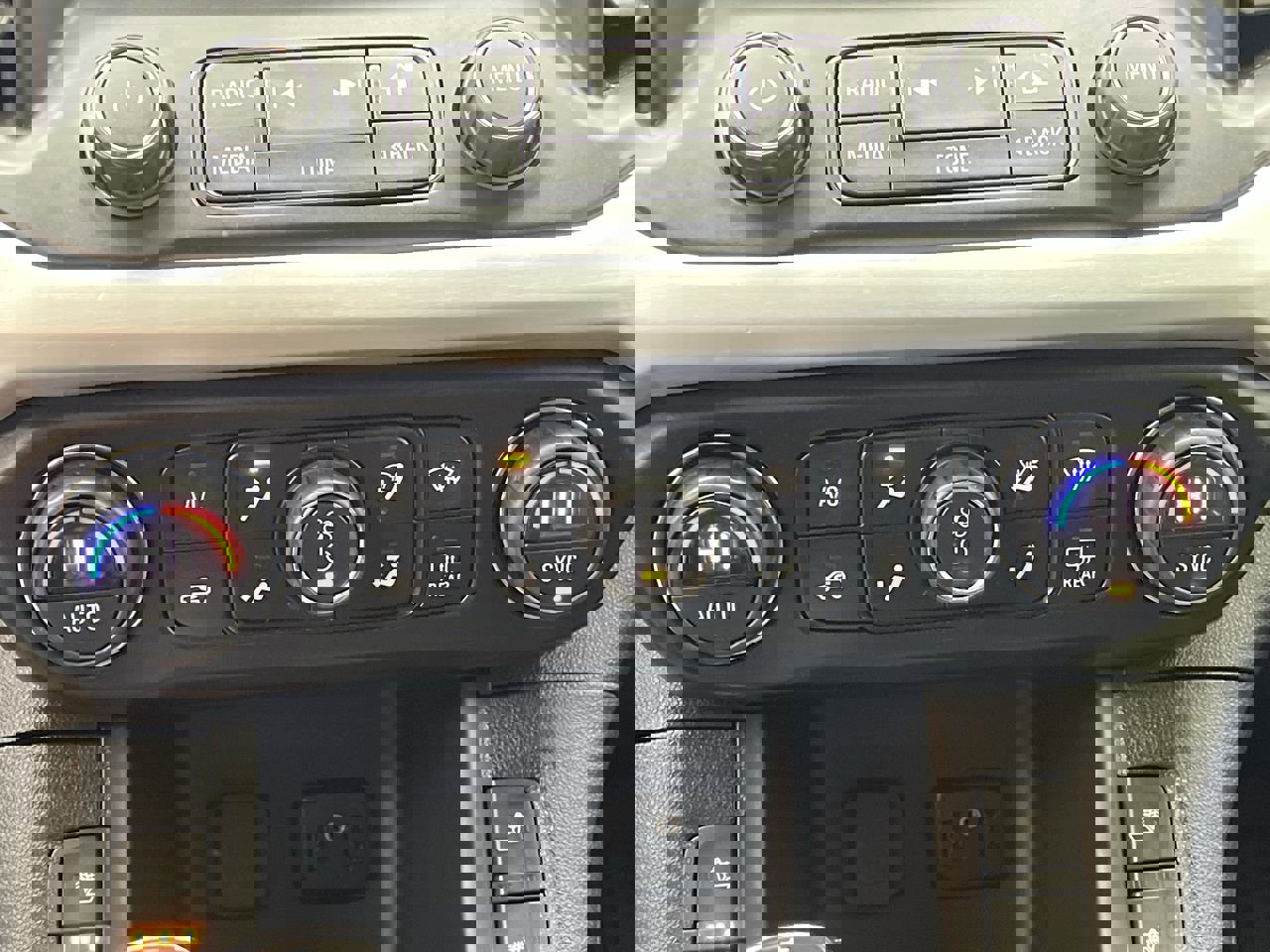 Used 2019 GMC Acadia SLE w/ Driver Alert Package I image 21