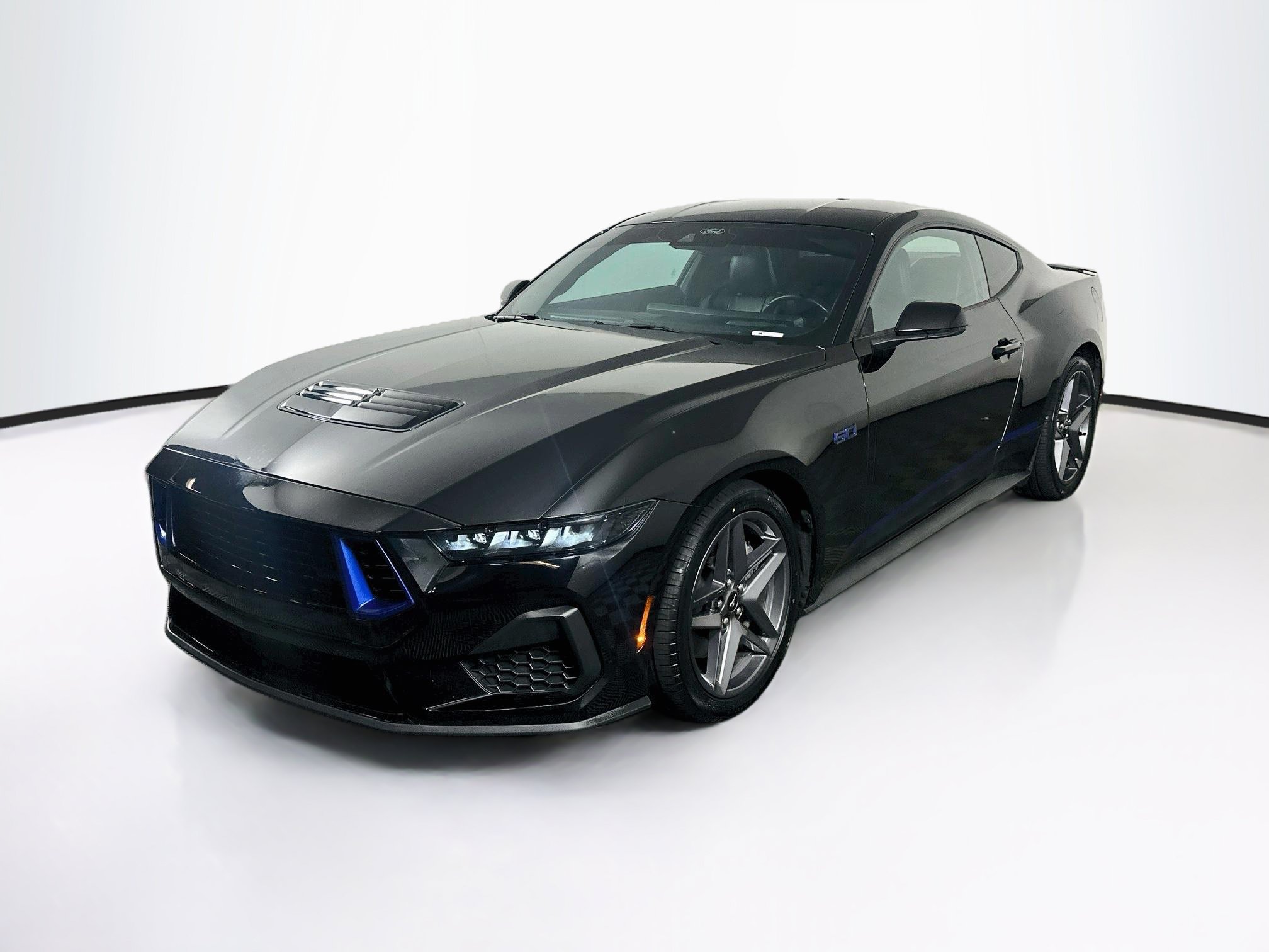 Used 2024 Ford Mustang GT Premium RWD image 3