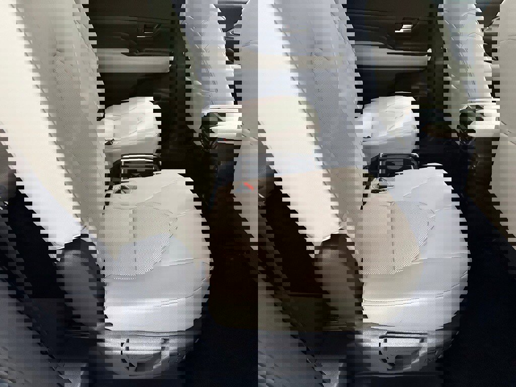 Used 2025 Toyota Grand Highlander AWD image 56