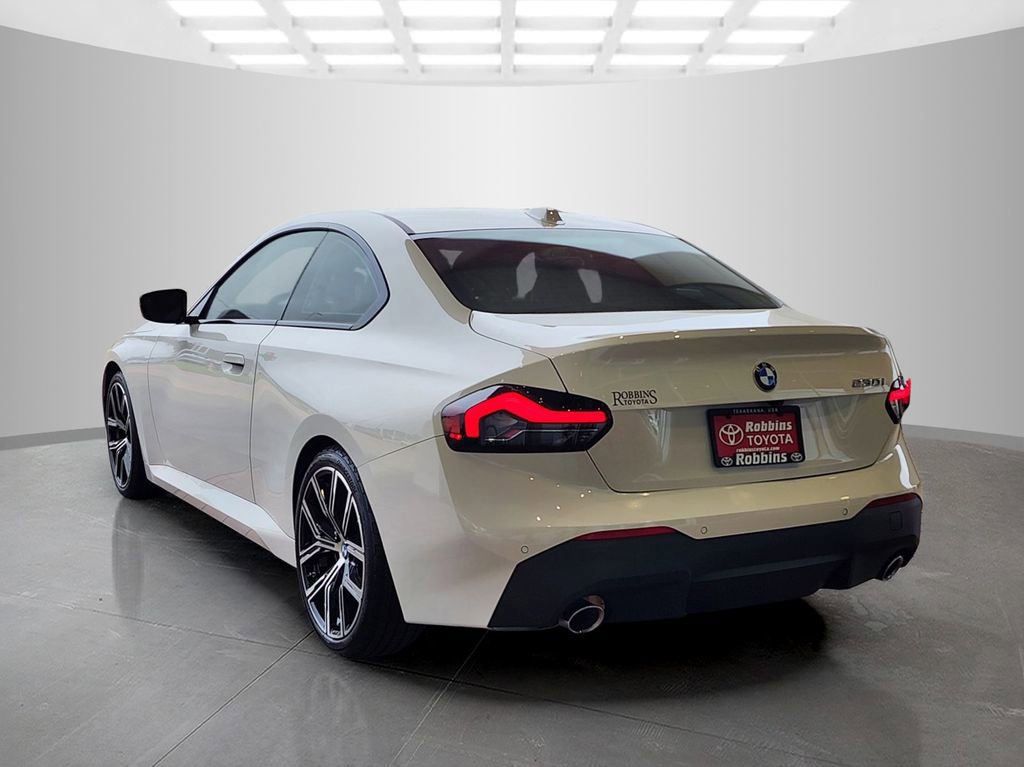 Used 2024 BMW 230i Coupe w/ Convenience Package image 7