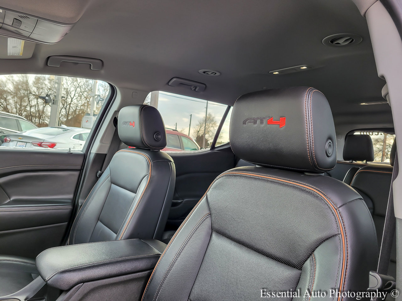 Used 2023 GMC Acadia AT4 w/ Technology Package image 9