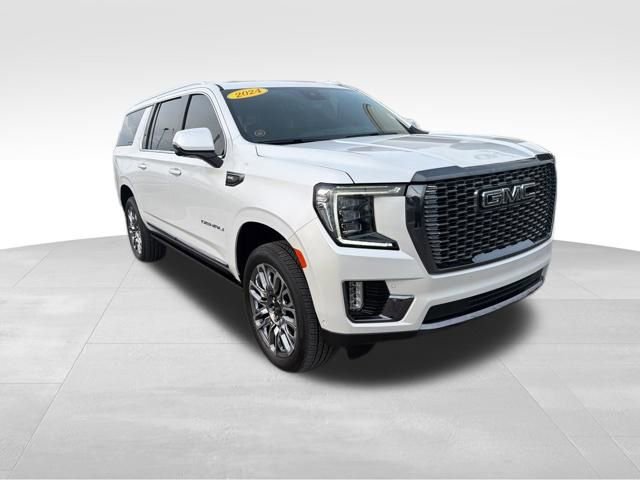 Used 2024 GMC Yukon XL Denali Ultimate image 3