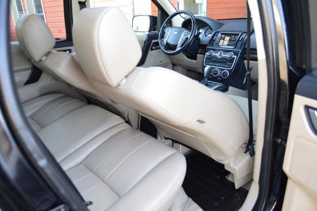 Used 2013 Land Rover LR2 HSE AWD/4WD image 51