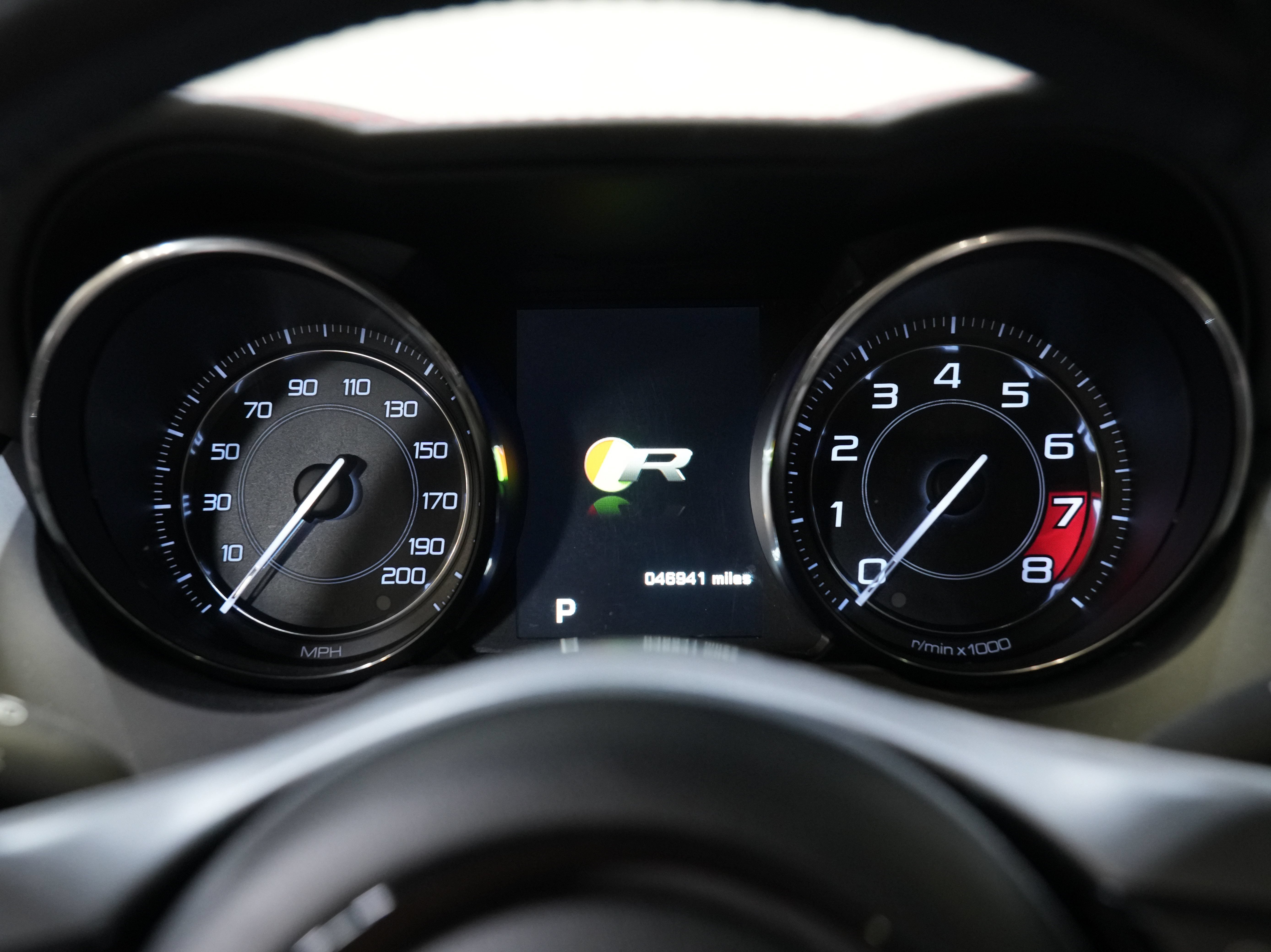 Used 2015 Jaguar F-TYPE R RWD image 34
