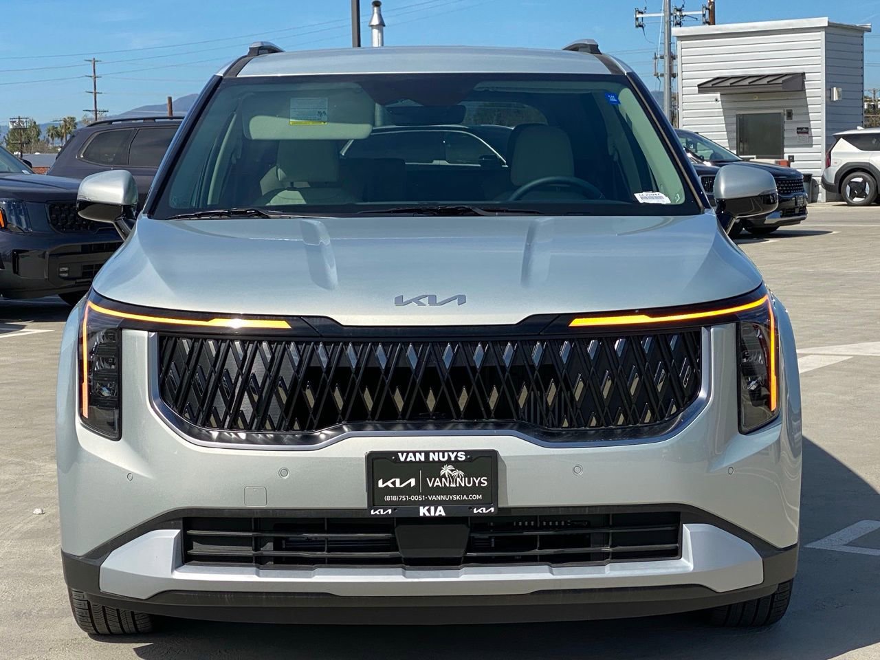 New 2026 Kia Carnival EX image 9