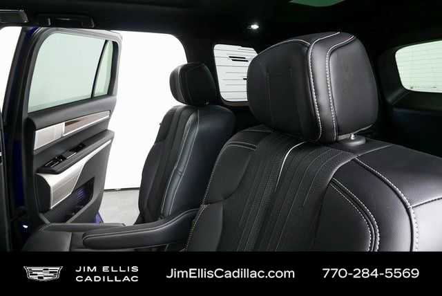 Used 2026 Cadillac Vistiq Sport image 21