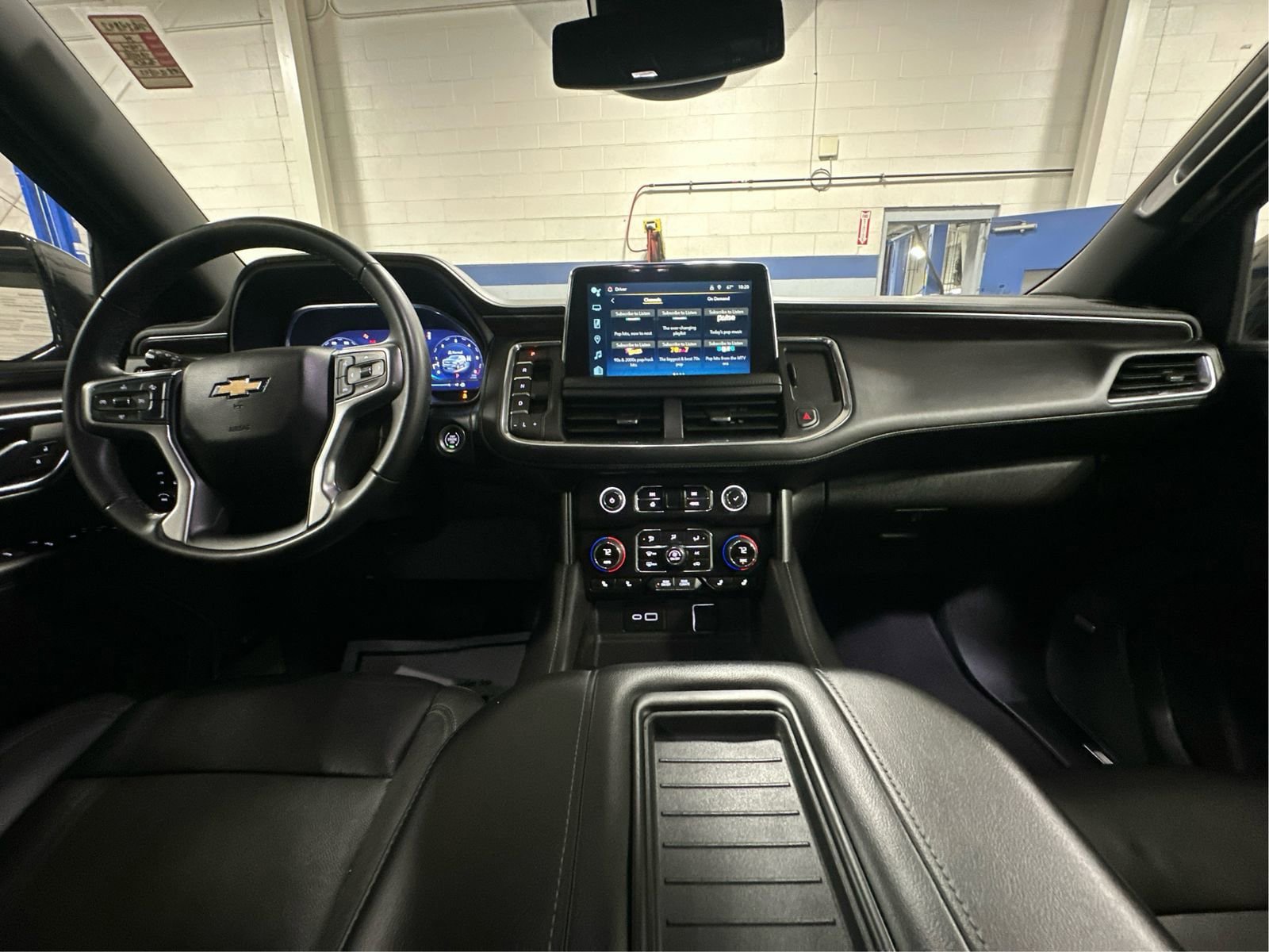 Used 2024 Chevrolet Tahoe LT AWD/4WD image 26