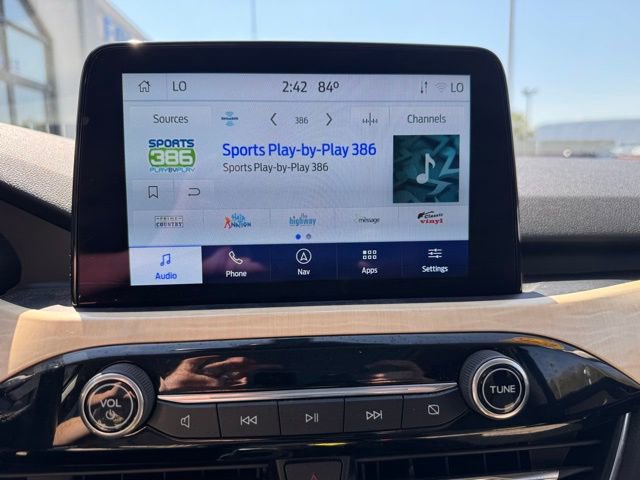 Used 2022 Ford Escape Titanium w/ Titanium Elite Package image 16