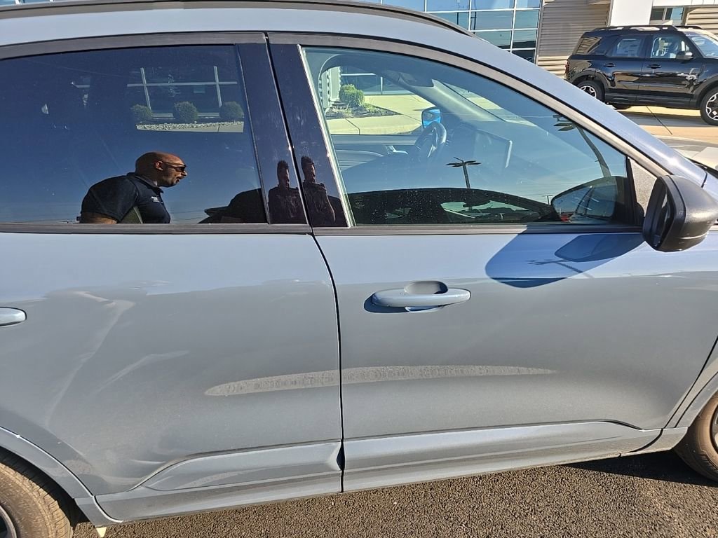 Used 2024 Ford Escape ST-Line w/ Tech Pack #1 image 5