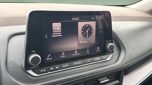 Used 2023 Nissan Rogue SV image 13