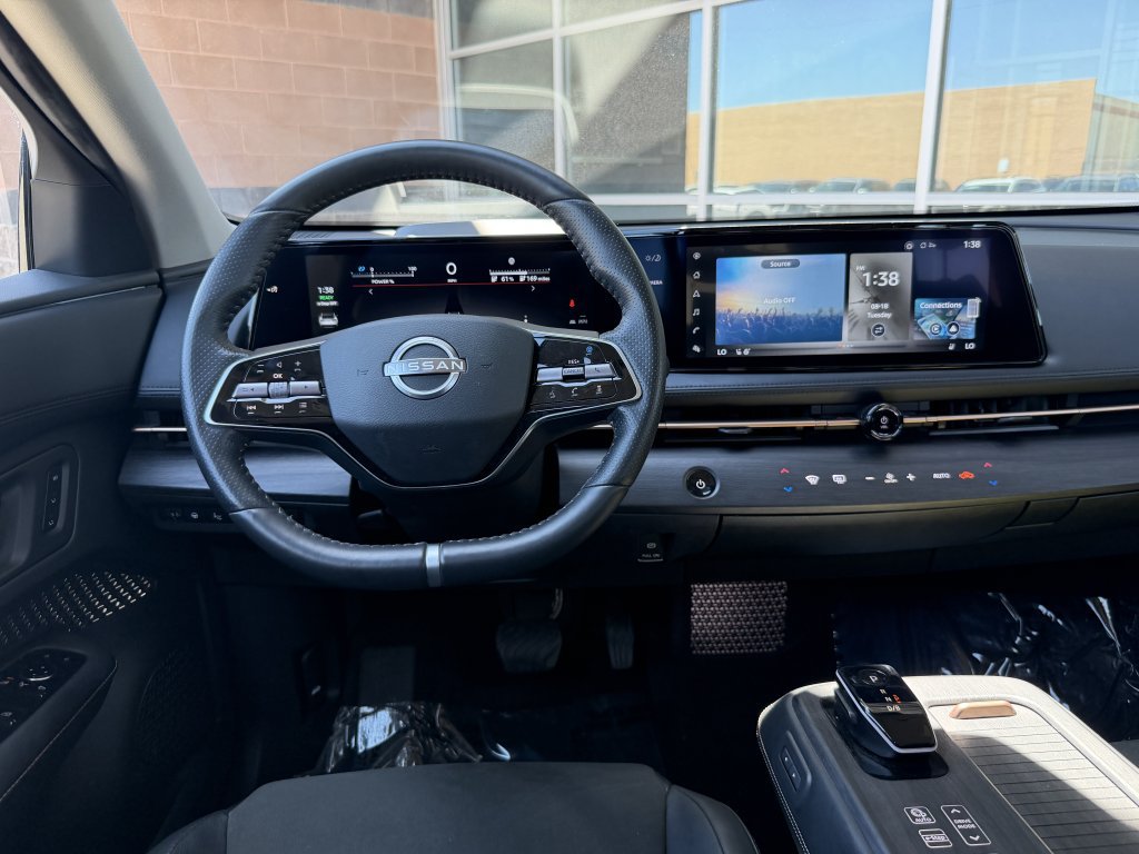 Used 2023 Nissan Ariya FWD image 16