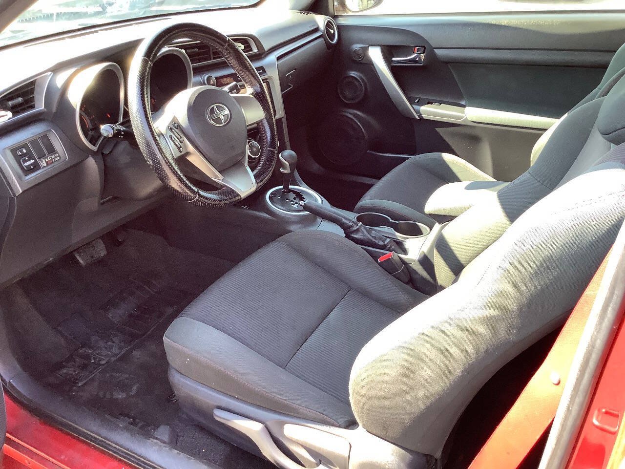 Used 2016 Scion tC FWD image 30