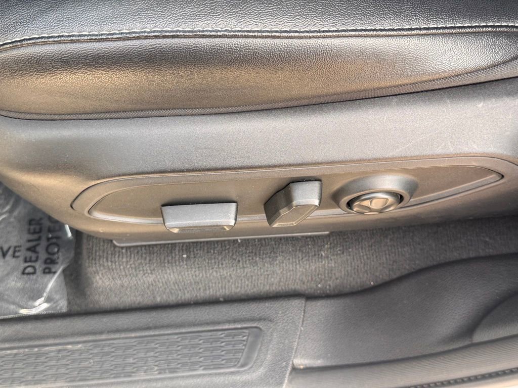 Used 2023 Jeep Grand Cherokee Limited w/ MOPAR Finishing Package image 18