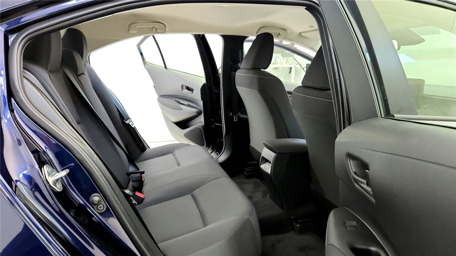 Used 2023 Toyota Corolla LE FWD image 18