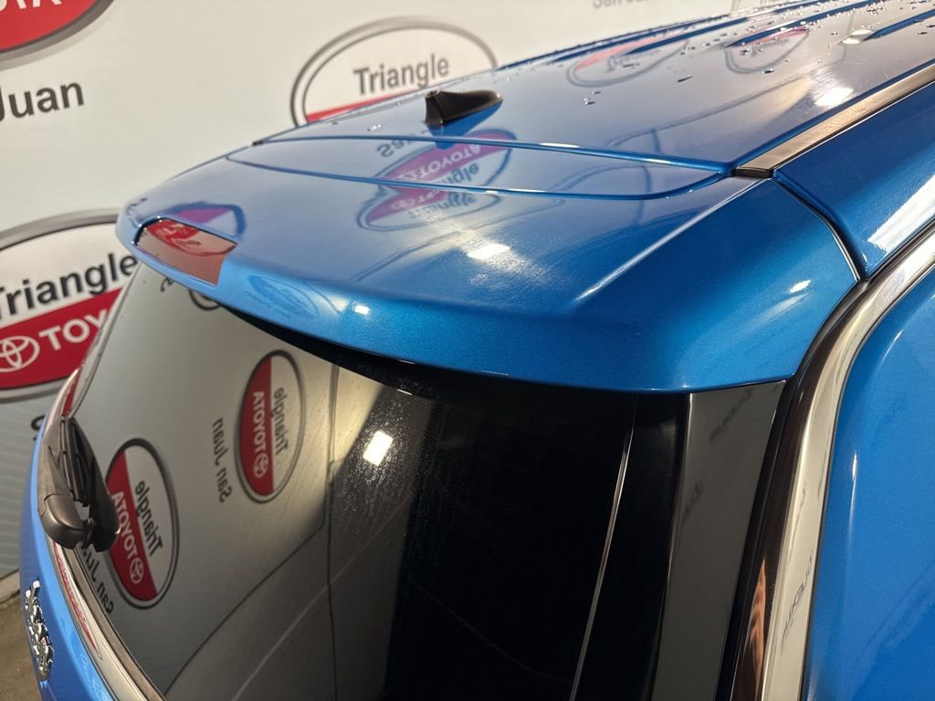 Used 2023 Jeep Compass Sport image 15