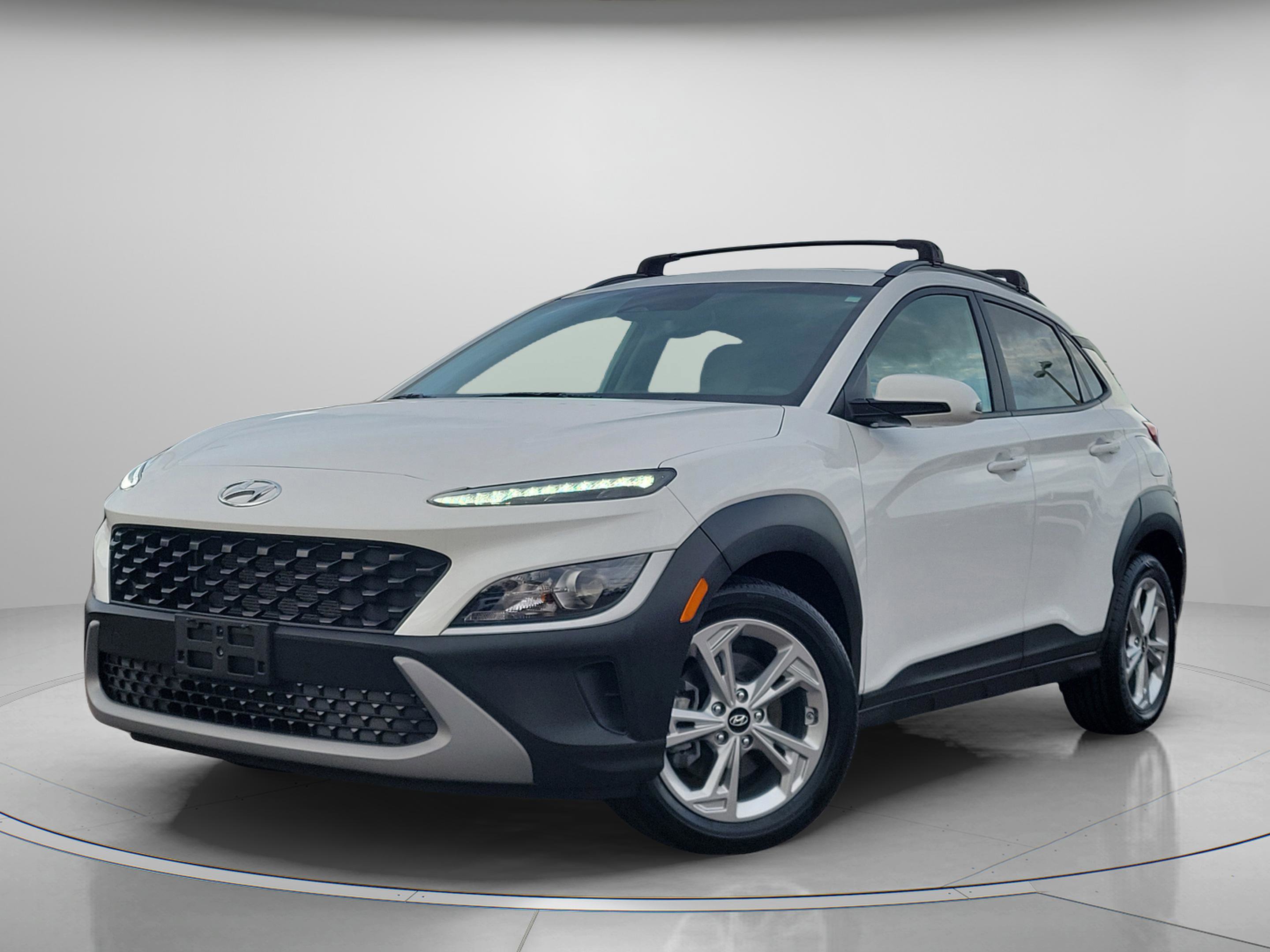 Certified 2023 Hyundai Kona SEL w/ Convenience Package image 2