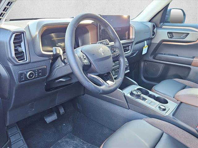 Used 2025 Ford Bronco Sport Outer Banks w/ Outer Banks Tech Package+ image 3