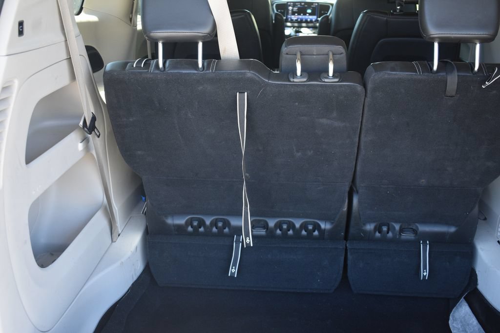 Used 2024 Chrysler Pacifica Touring-L FWD image 31