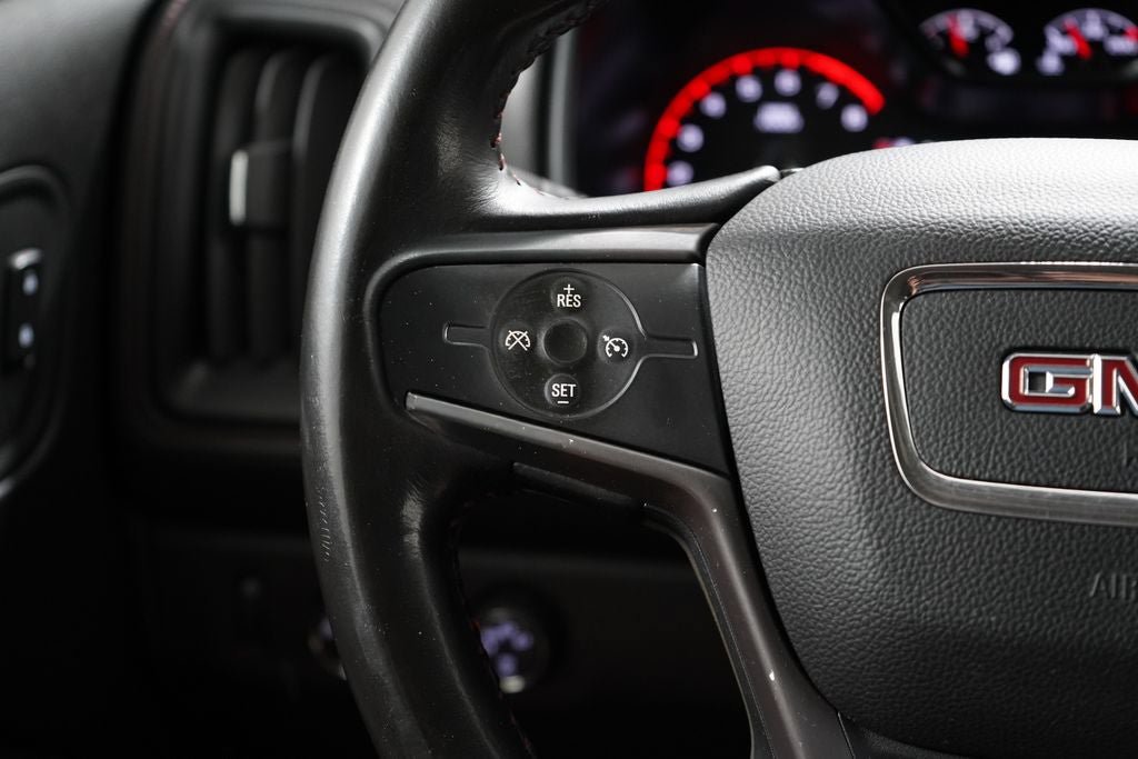 Used 2015 GMC Canyon SLE w/ All-Terrain Package AWD/4WD image 18