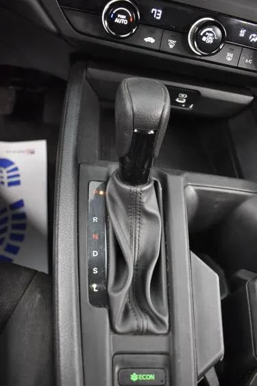 Used 2025 Honda Accord LX image 32