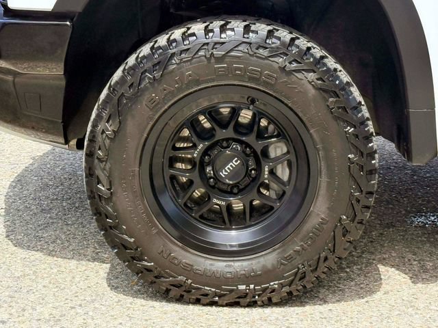 Used 2024 Chevrolet Silverado 1500 ZR2 w/ Technology Package AWD/4WD image 9