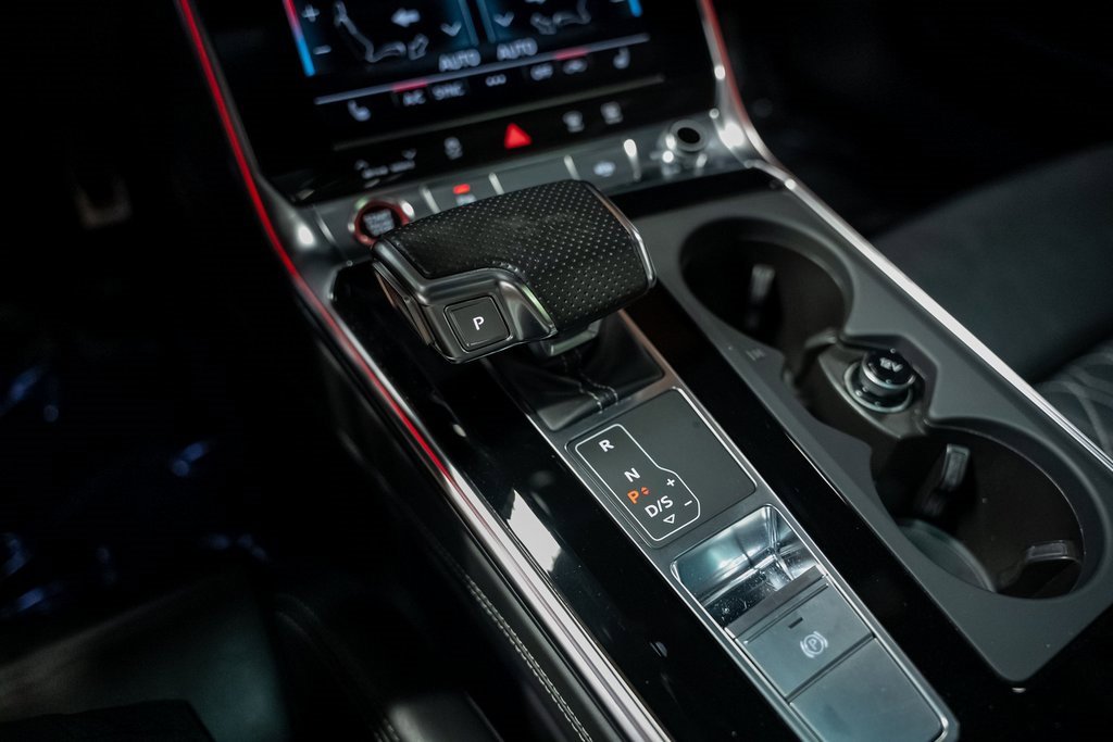 Used 2021 Audi S6 Prestige w/ Prestige Package image 54