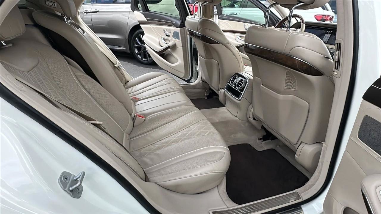 Used 2017 Mercedes-Benz S 550 Sedan image 25