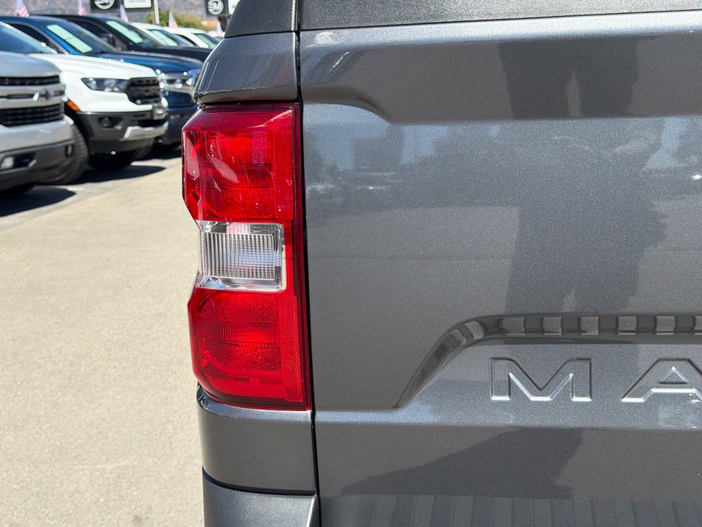 Certified 2025 Ford Maverick XL FWD image 16