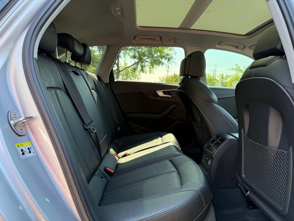 Used 2019 Audi A4 2.0T allroad Prestige w/ Prestige Package AWD/4WD image 18