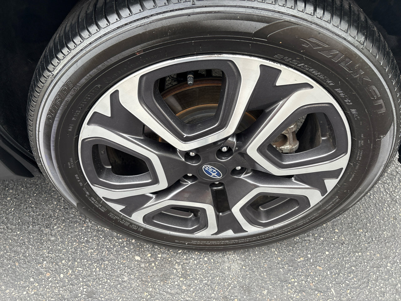 Used 2023 Subaru Ascent Limited image 5